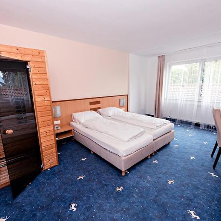 Hotel Wiental Pressbaum Eksteriør bilde