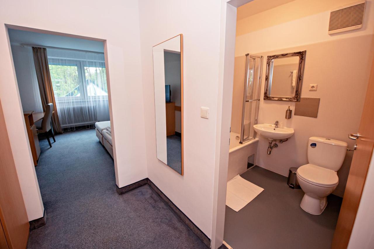 Hotel Wiental Pressbaum Eksteriør bilde